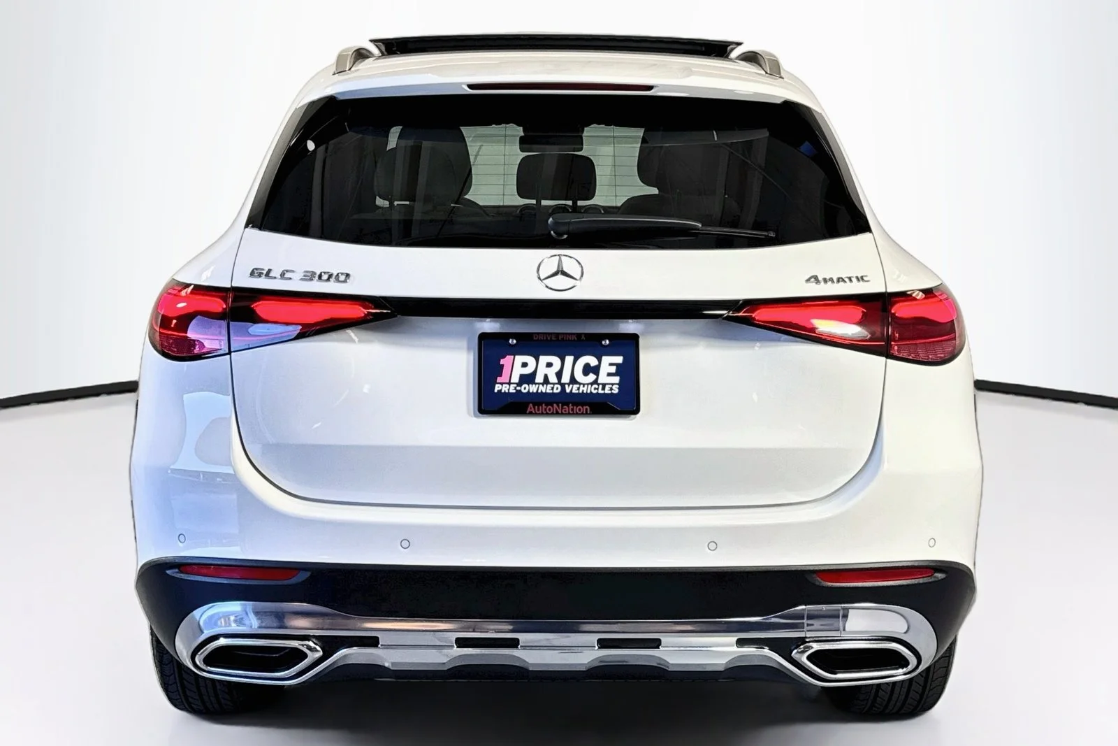 Used 2026 Polar White Mercedes-Benz GLC 300 image 6