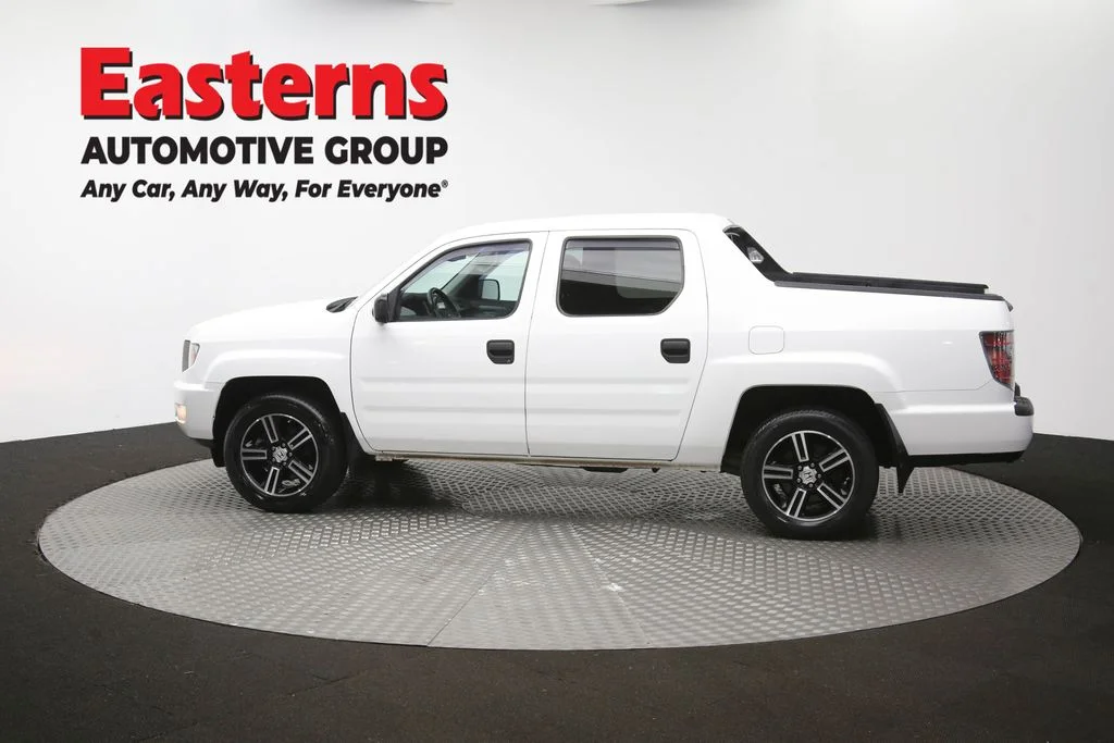 Used 2014 White Honda Sport image 59