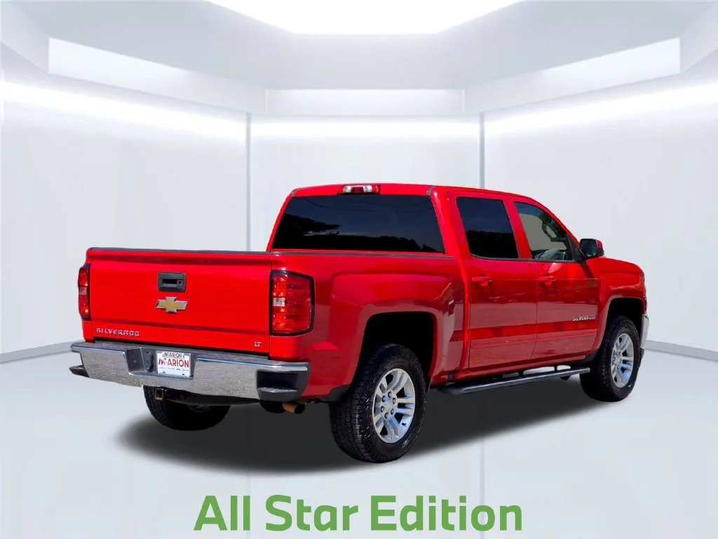 Used 2018 Red Chevrolet LT image 20