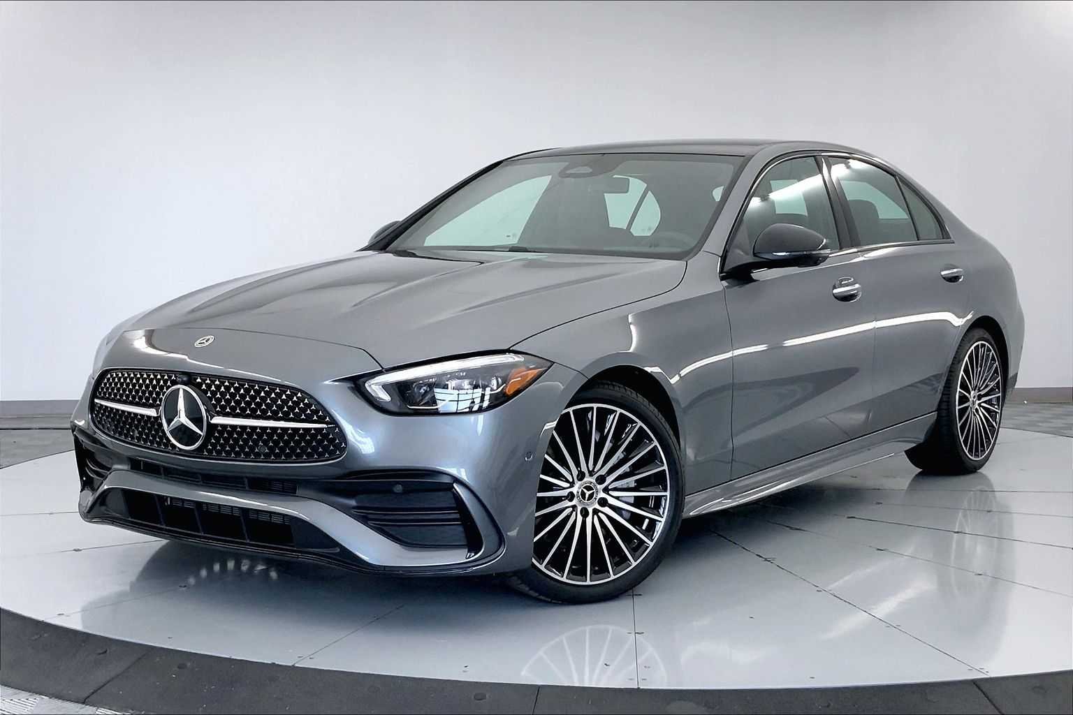 2025 Mercedes-Benz C-Class C 300 4MATIC's photo