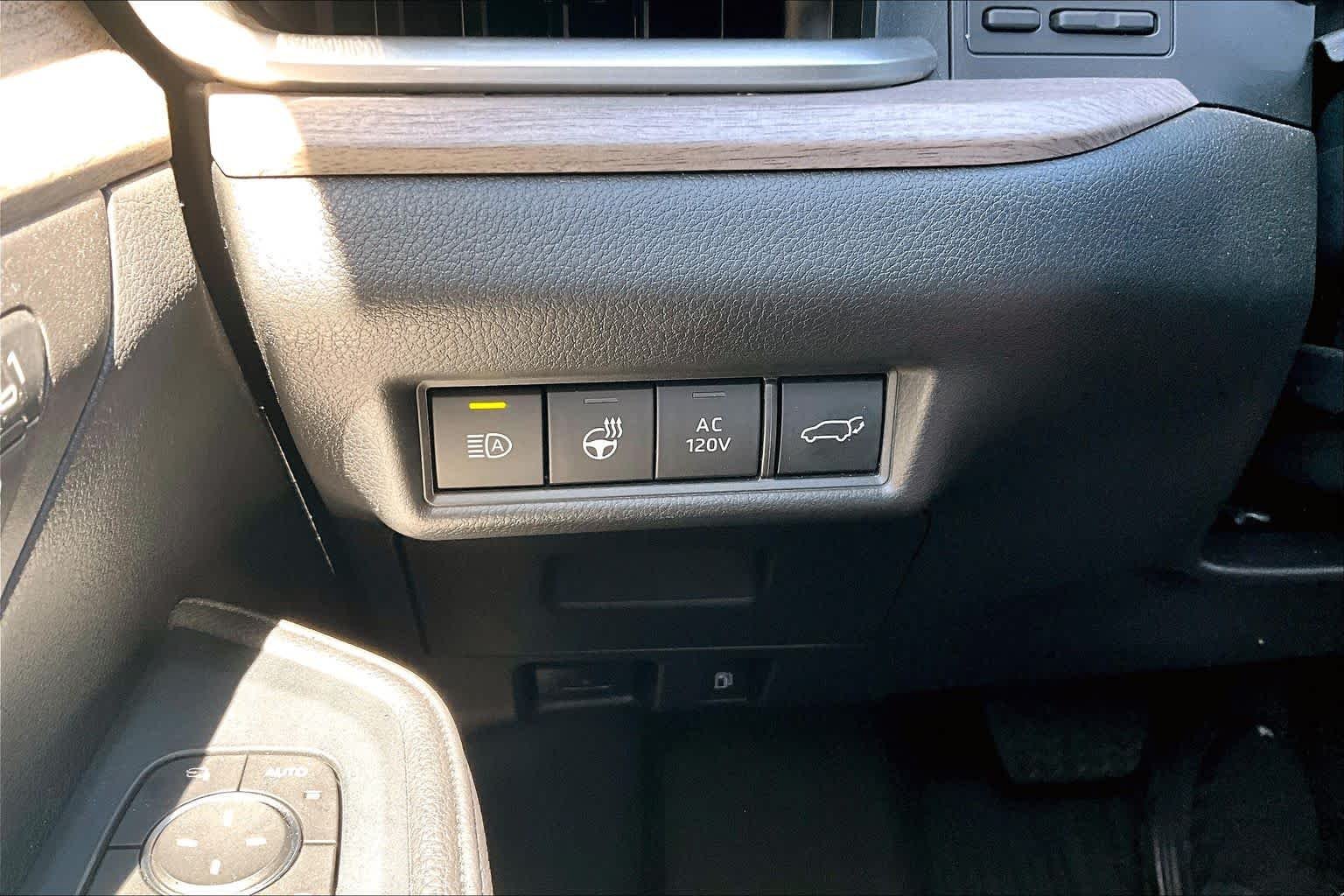 Used 2025 Blueprint Toyota Hybrid Limited image 35