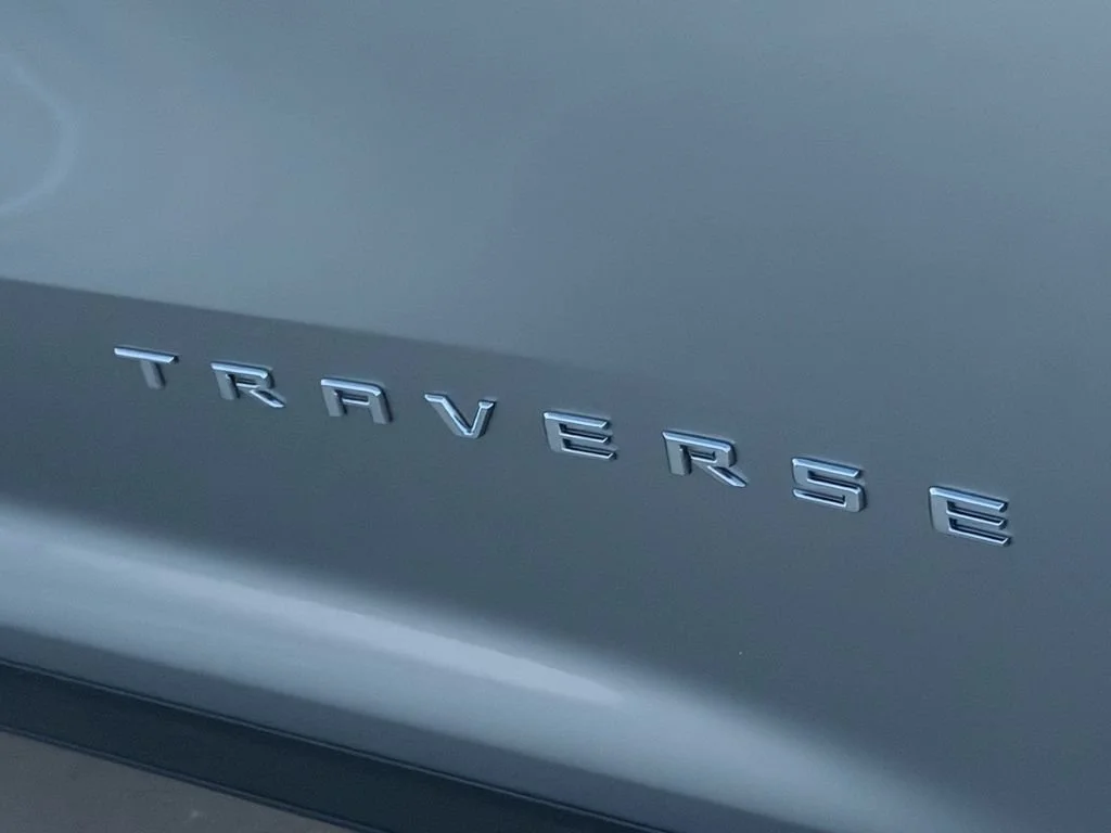 2027 Chevrolet Traverse LT - Photo 9