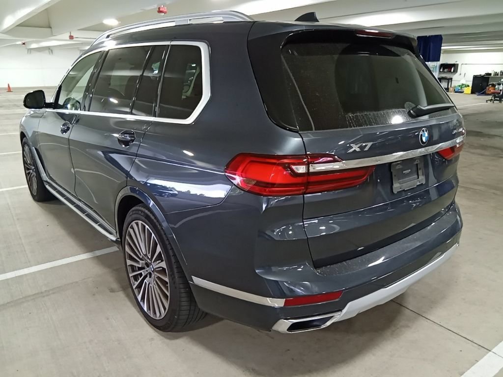 Used 2021 Arctic Gray Metallic BMW xDrive40i image 7