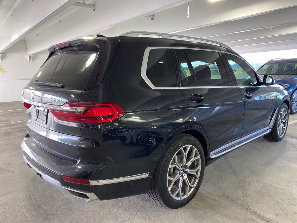 Used 2019 Black Sapphire Metallic BMW xDrive40i image 5