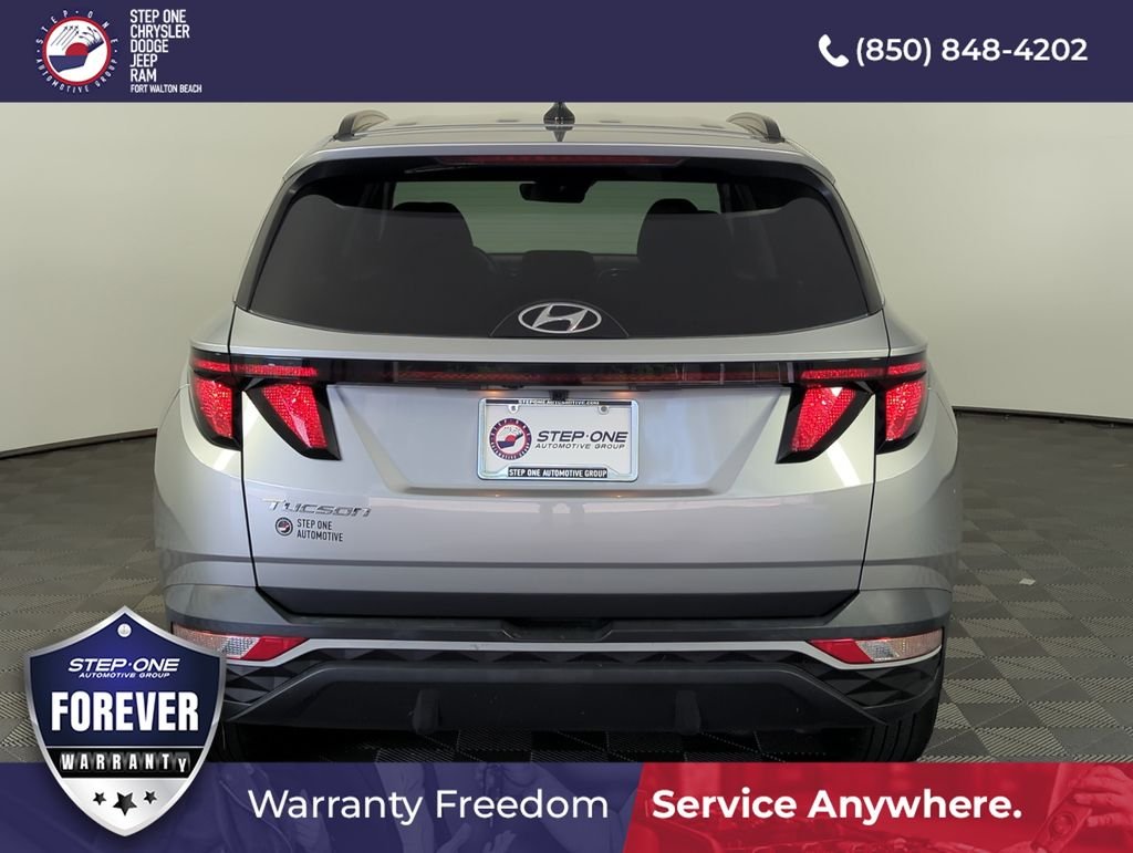 Used 2024 Silver Hyundai SEL image 5