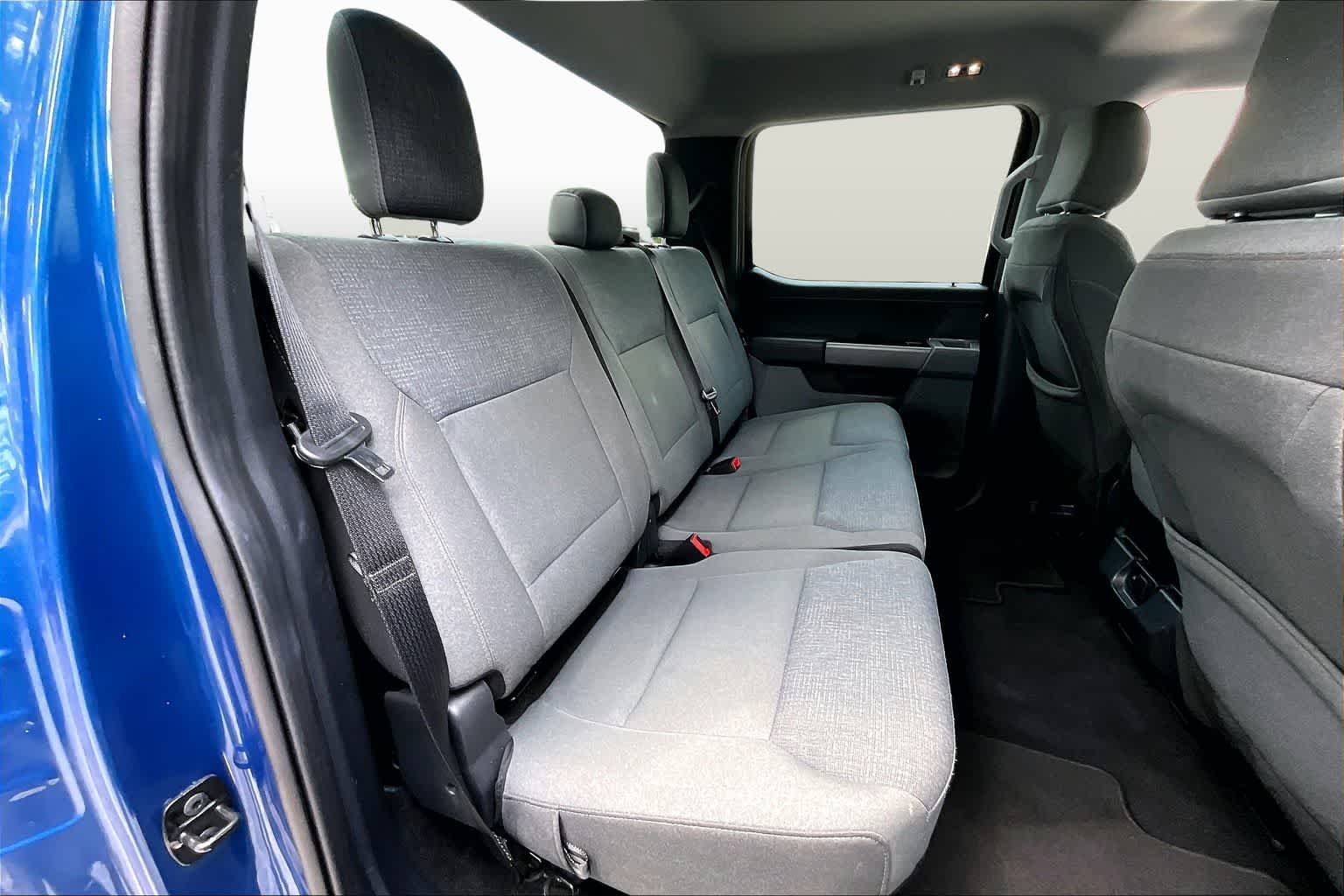 Used 2025 Atlas Blue Ford XLT image 19