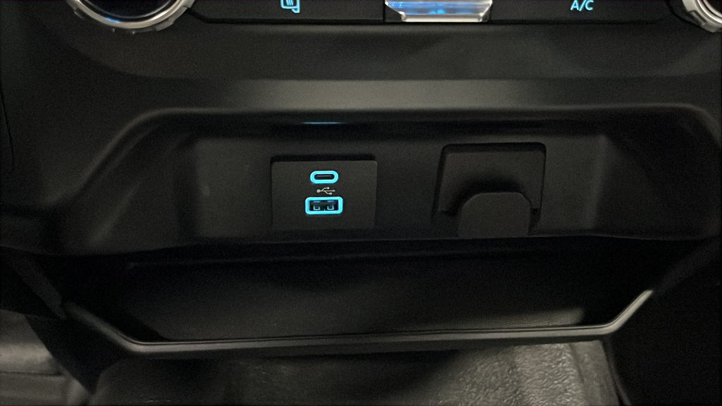 Used 2022 Oxford White Ford XL image 26