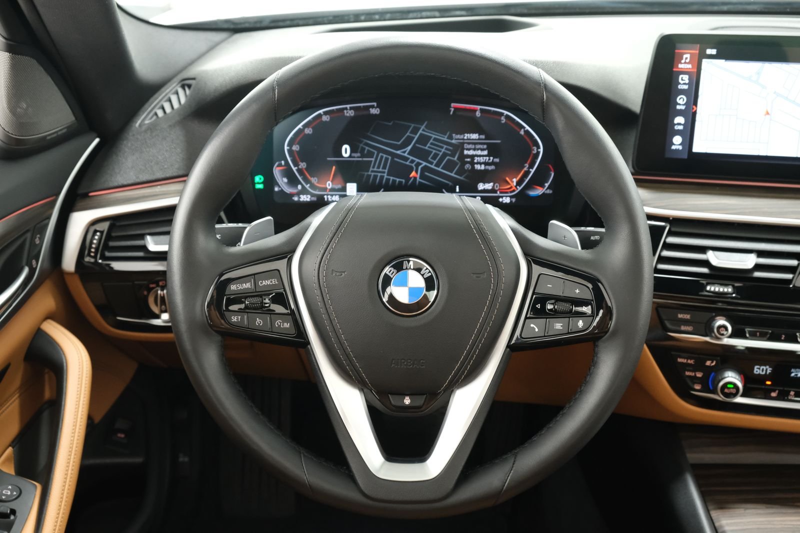 Used 2023 Dark Graphite Metallic BMW 530i xDrive image 12