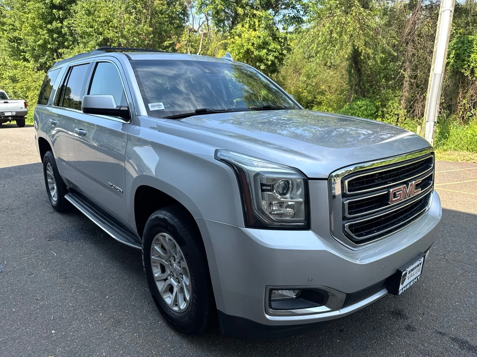 Used 2018 Silver GMC SLT image 2