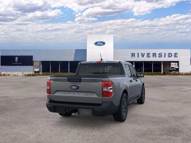 New 2026 Carbonized Gray Metallic Ford XLT image 8