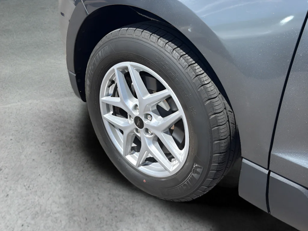 Used 2024 Gray Ford SEL image 32
