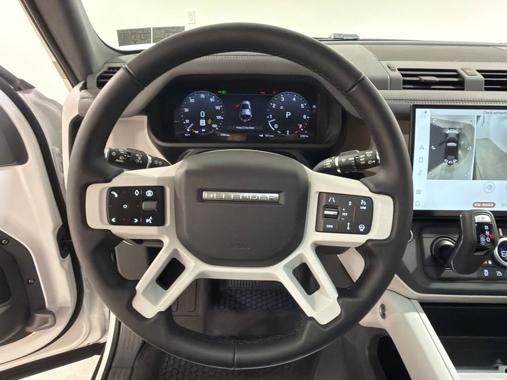 New 2026 Fuji White Land Rover X-Dynamic SE image 14