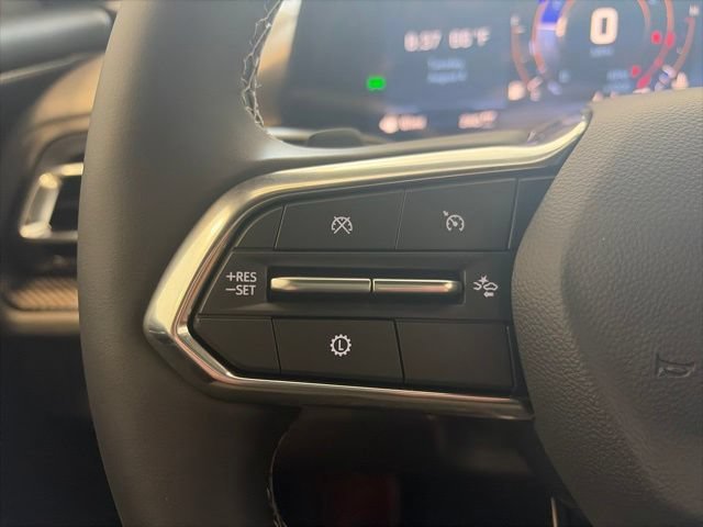 2027 Chevrolet Traverse Z71 - Photo 18