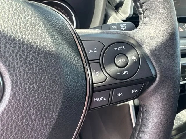 2024 Toyota RAV4 XLE Premium - Photo 18