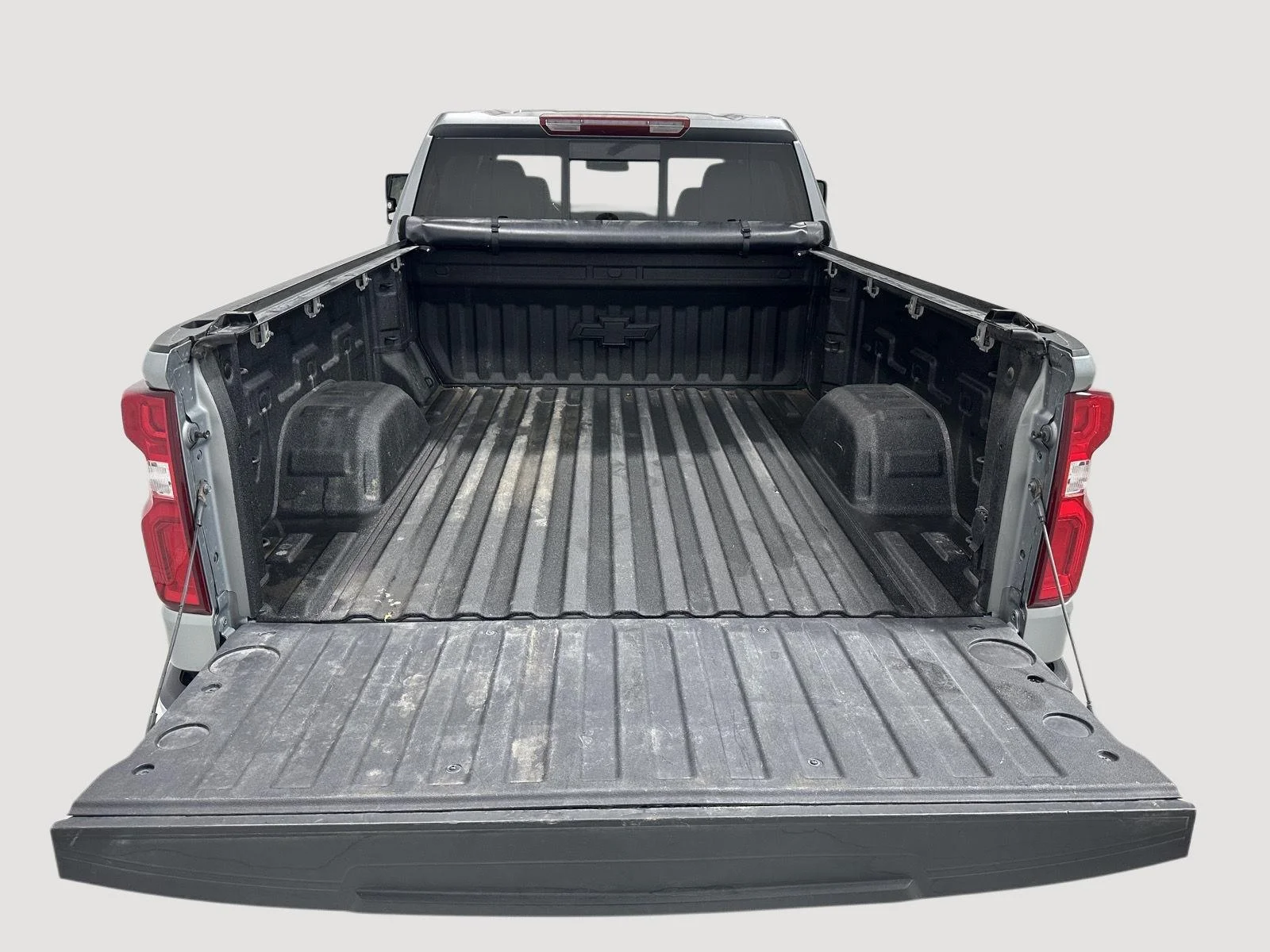 Used 2025 Sterling Gray Metallic Chevrolet LTZ image 25
