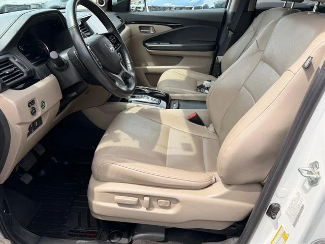 Used 2022 White Honda Elite image 8