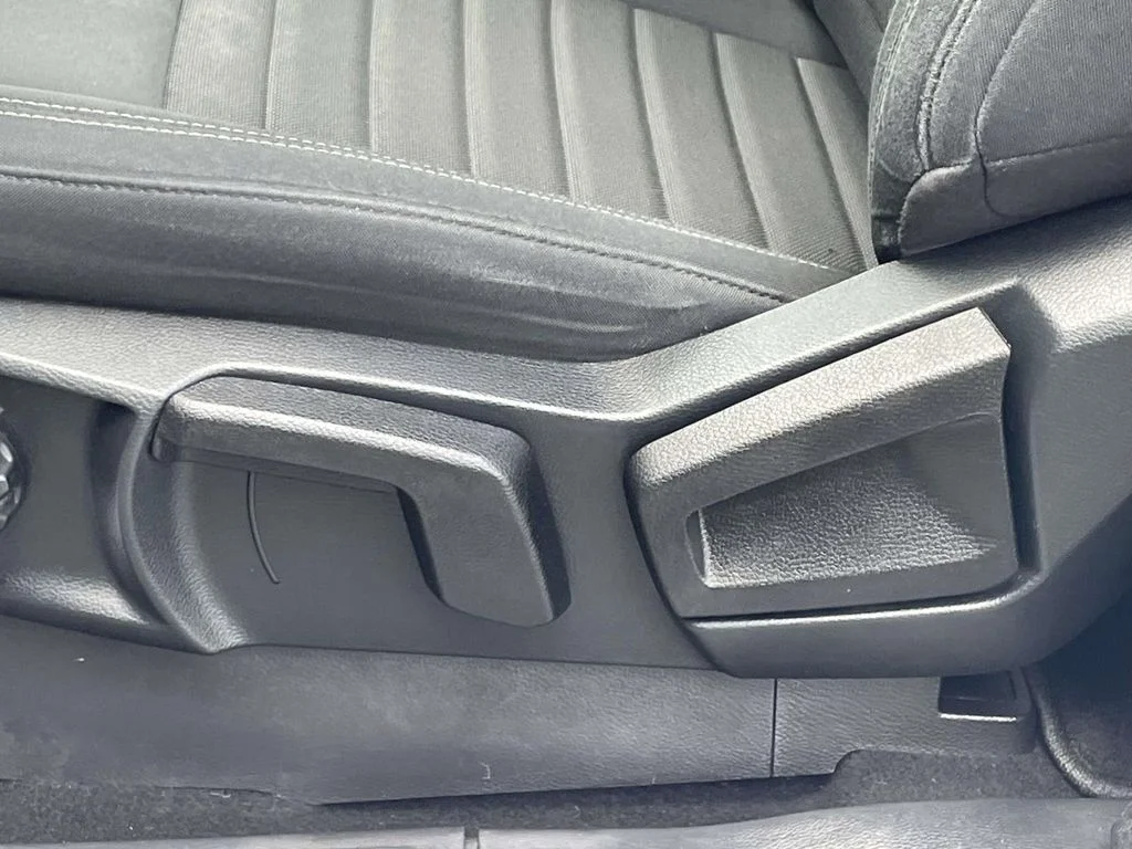 Used 2021 White Ford XLT image 19