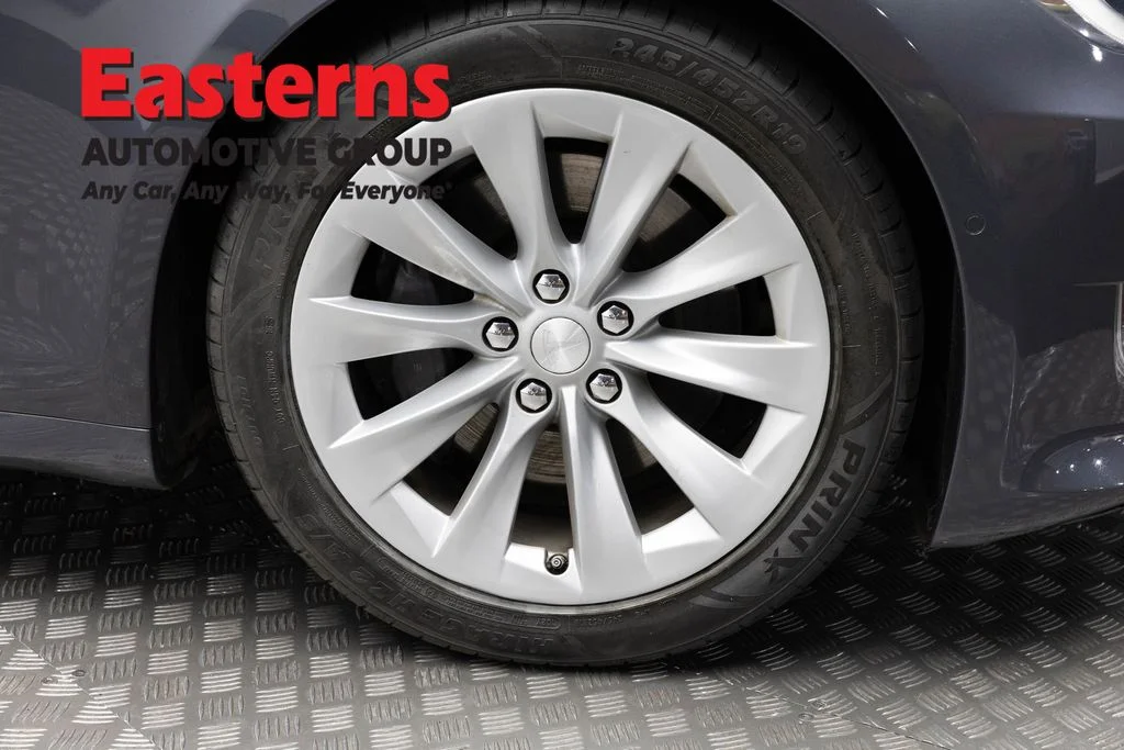 Used 2018 Gray Tesla 100D image 27
