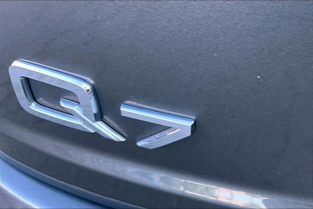 Used 2019 Gray Audi 55 Prestige image 24