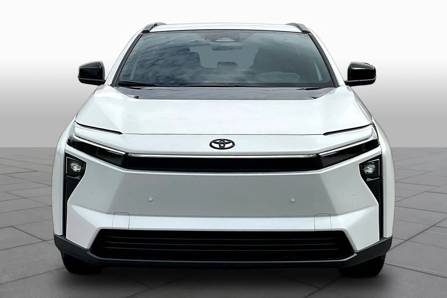 New 2026 Wind Chill Pearl Toyota XLE image 3