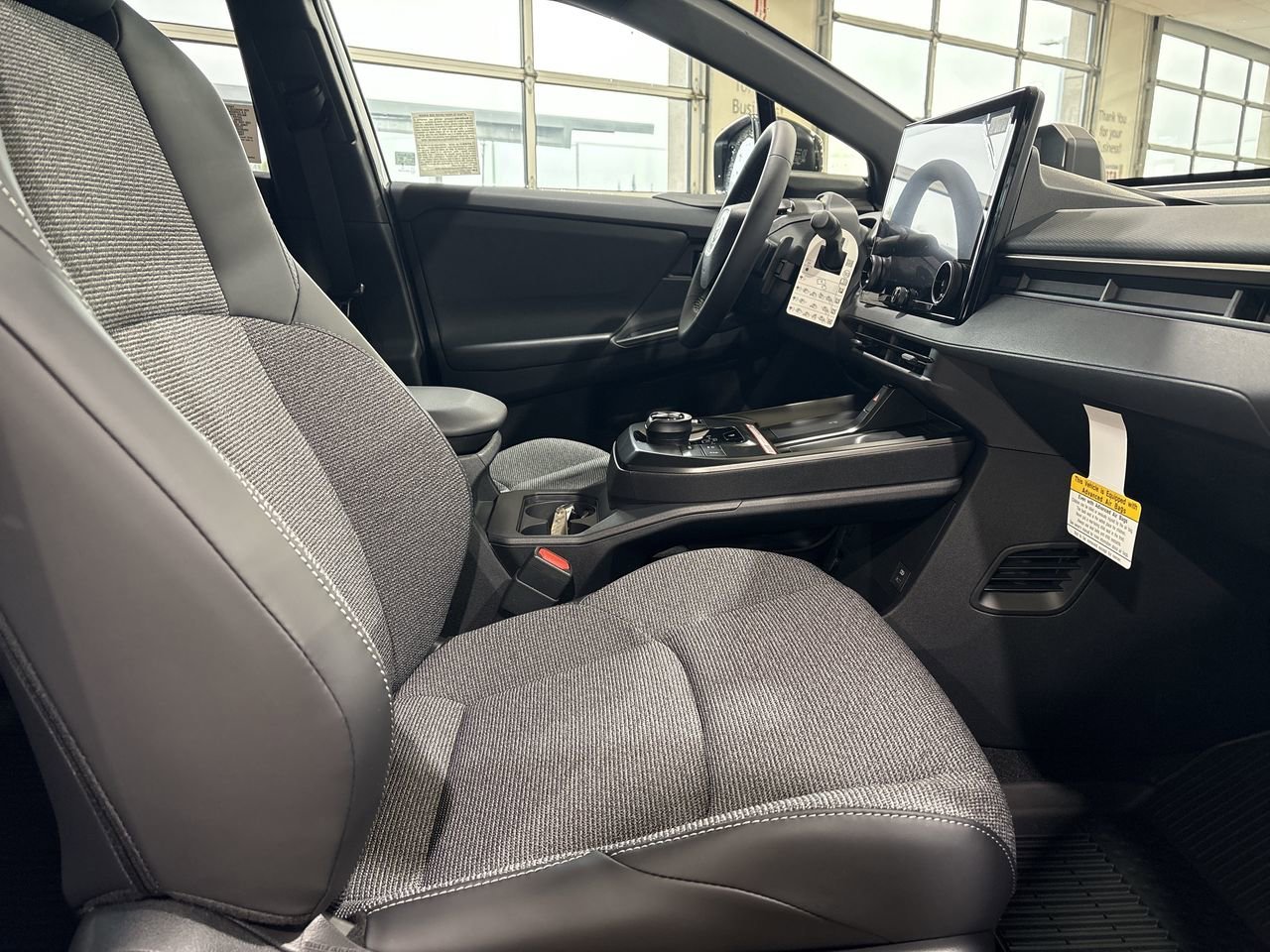 2026 Toyota bZ XLE - Photo 25