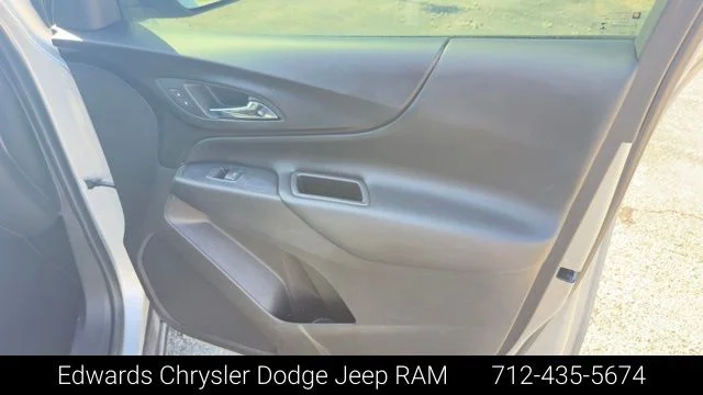Used 2019 Silver Chevrolet LT image 31