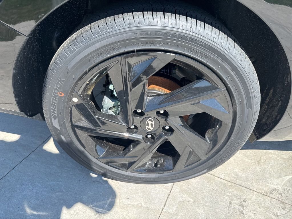 New 2026 Black Hyundai SEL Sport image 12