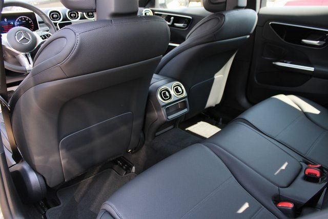 2025 Mercedes-Benz C-Class Sedan C 300 - Photo 32