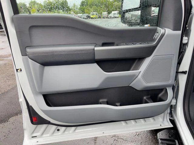 New 2026 Avalanche Ford XLT image 10