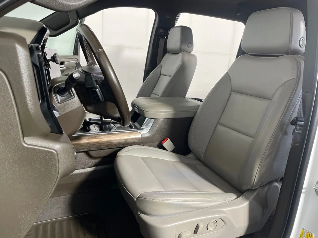 Used 2024 White Chevrolet LT image 11