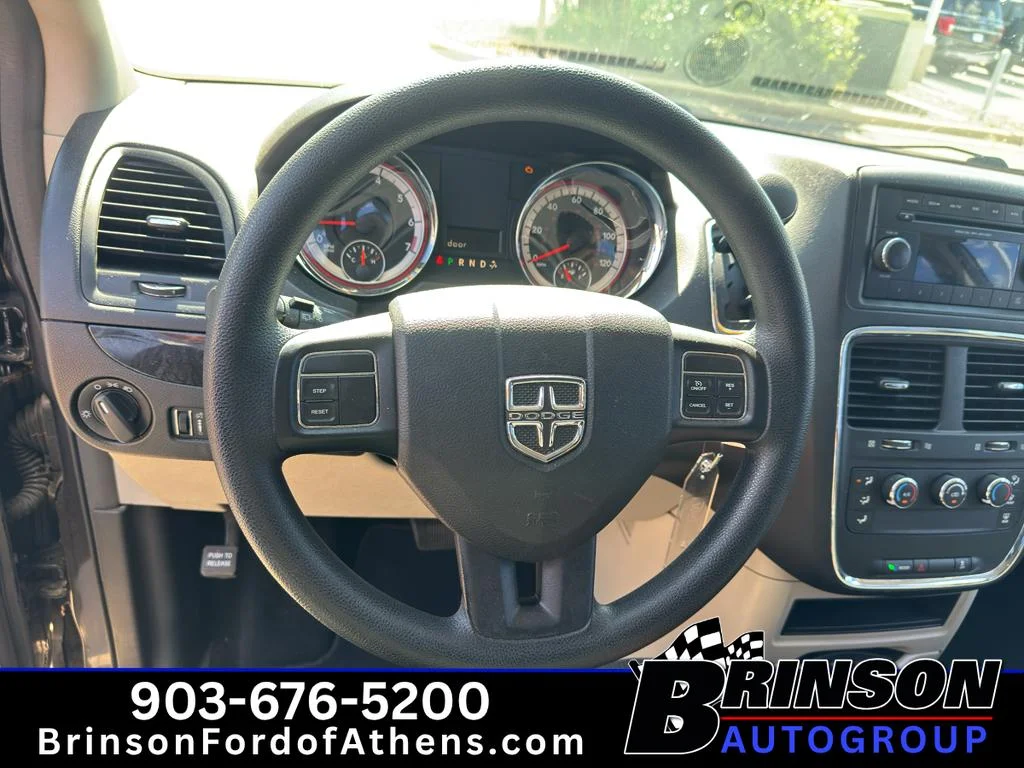 Used 2016 Granite Crystal Clearcoat Metallic Dodge American Value Pkg image 17