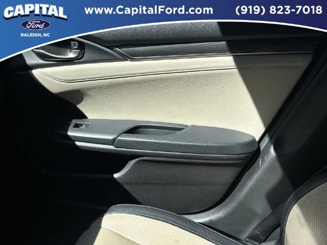 Used 2017  Honda EX-L image 29
