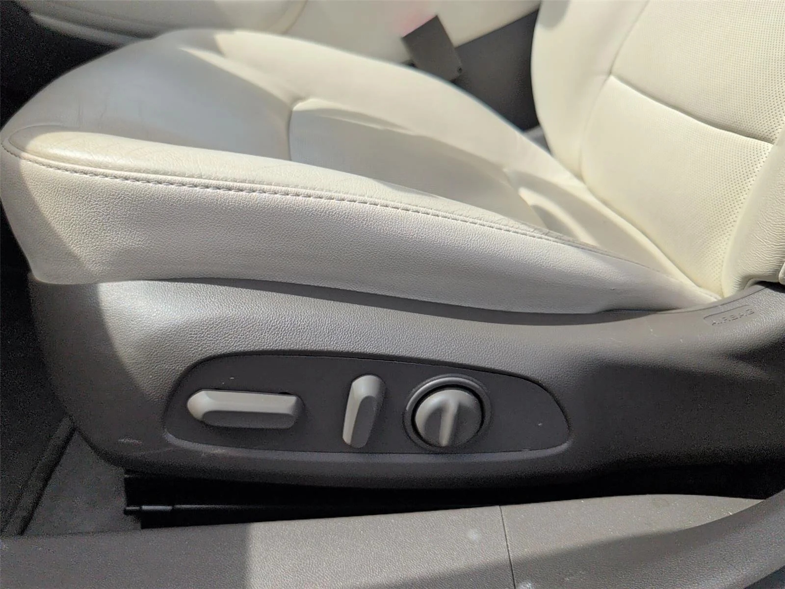 Used 2024 Sterling Gray Metallic Chevrolet LT image 11