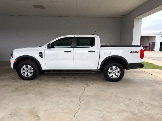 Used 2024 White Ford XL image 3