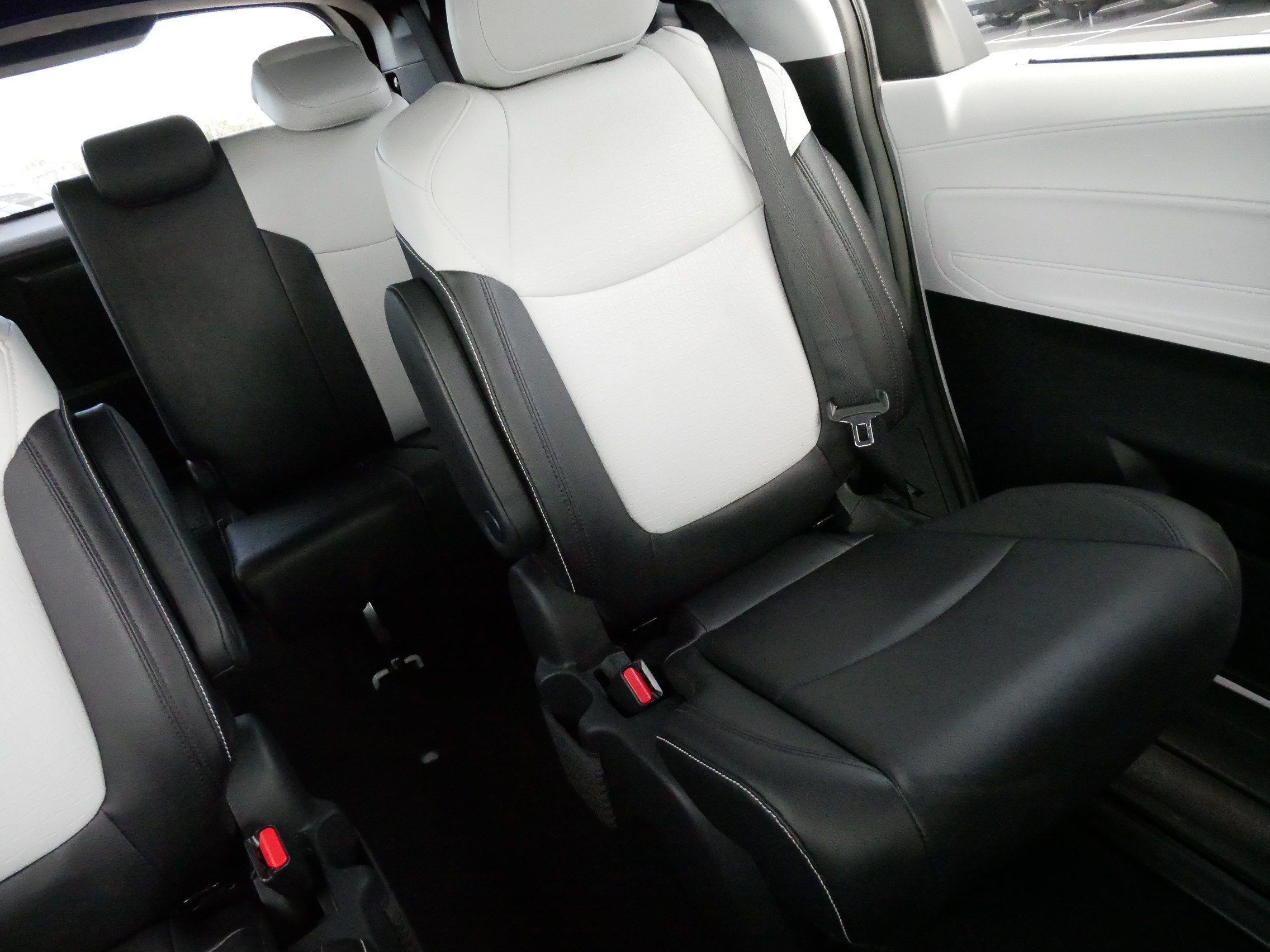 Certified Used 2026 Ice Cap Toyota XSE image 14