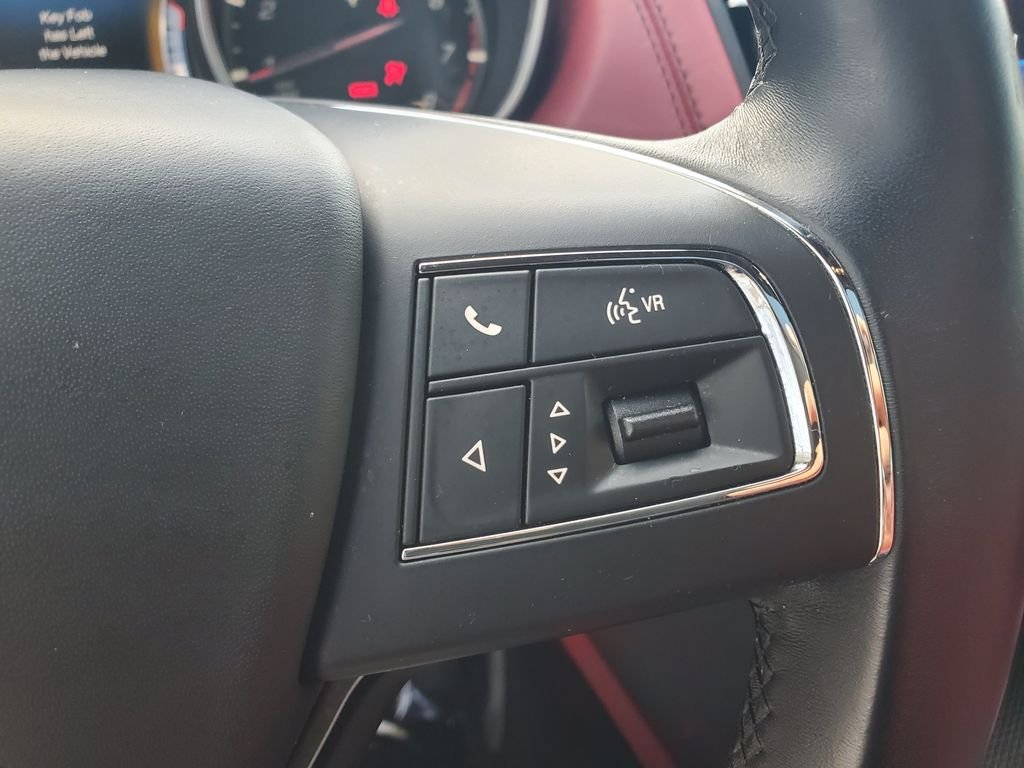Used 2019 White Maserati Base image 26