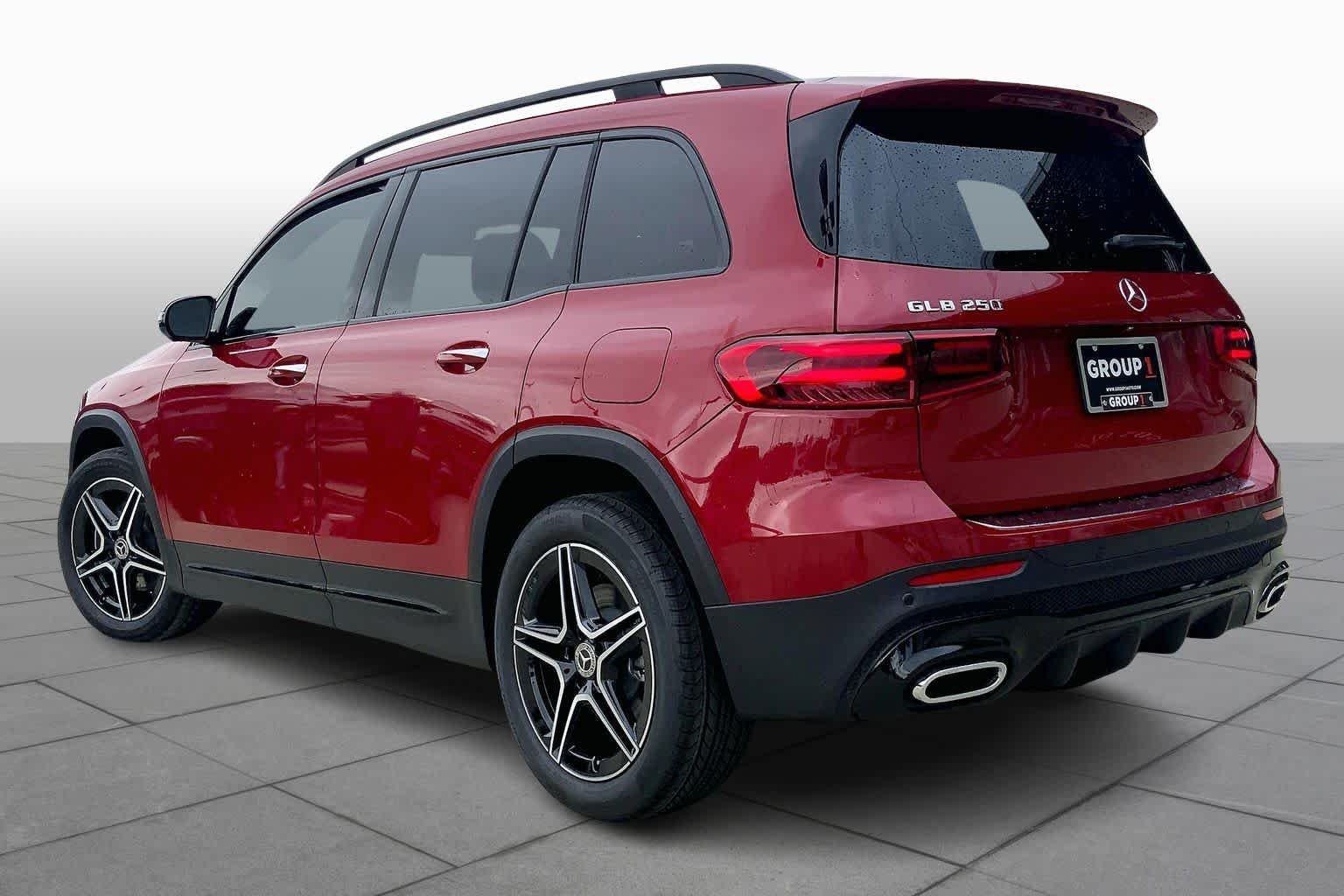 New 2026 MANUFAKTUR Patagonia Red Metallic Mercedes-Benz GLB 250 image 12