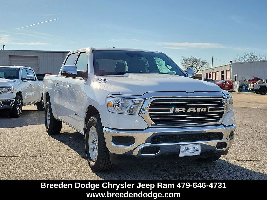 2024 RAM 1500 Laramie 4x4 Crew Cab 5'7's photo
