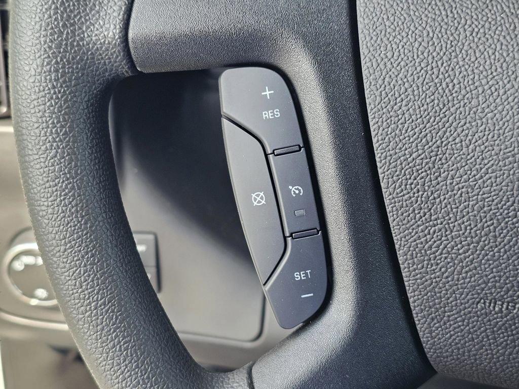 2025 Chevrolet Express Cargo Work Van - Photo 24