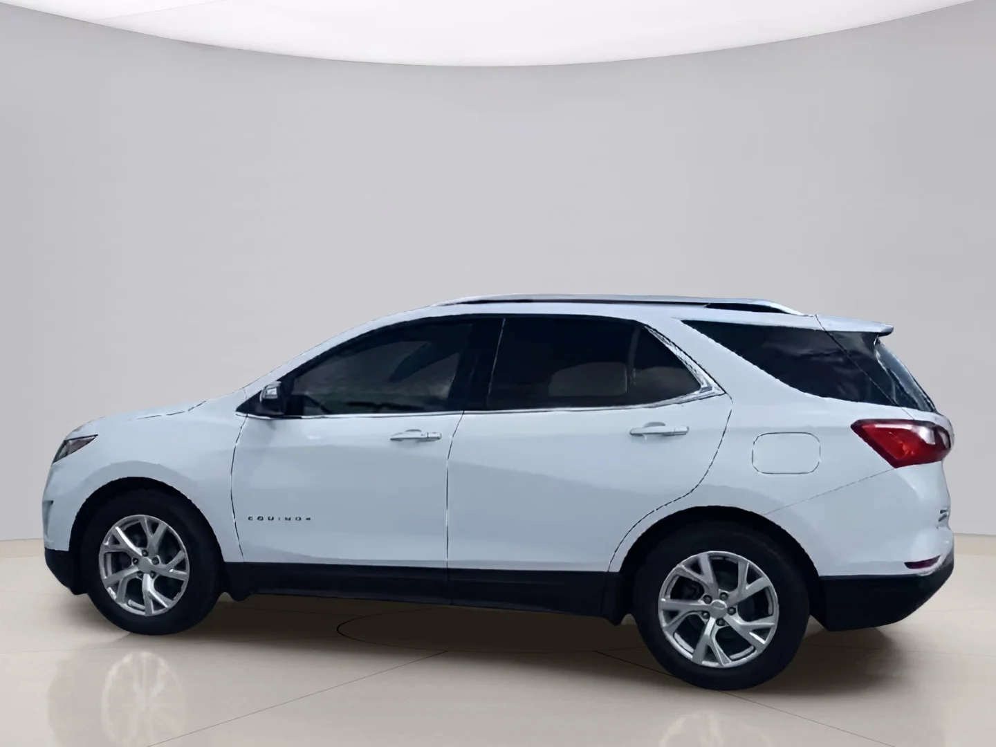 Used 2020 White Chevrolet FWD image 6