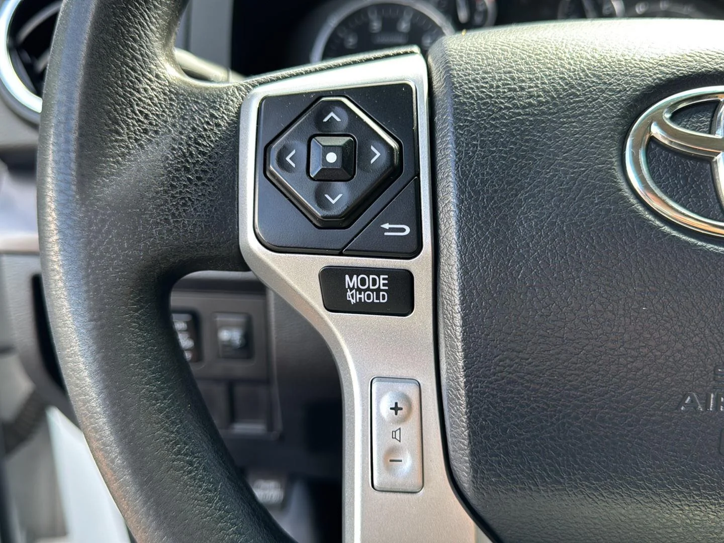 2014 Toyota Tundra SR5 - Photo 28