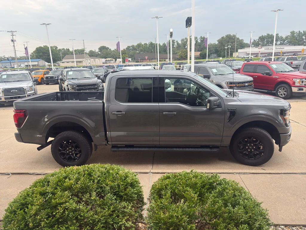 Used 2025 Carbonized Gray Metallic Ford XLT image 5