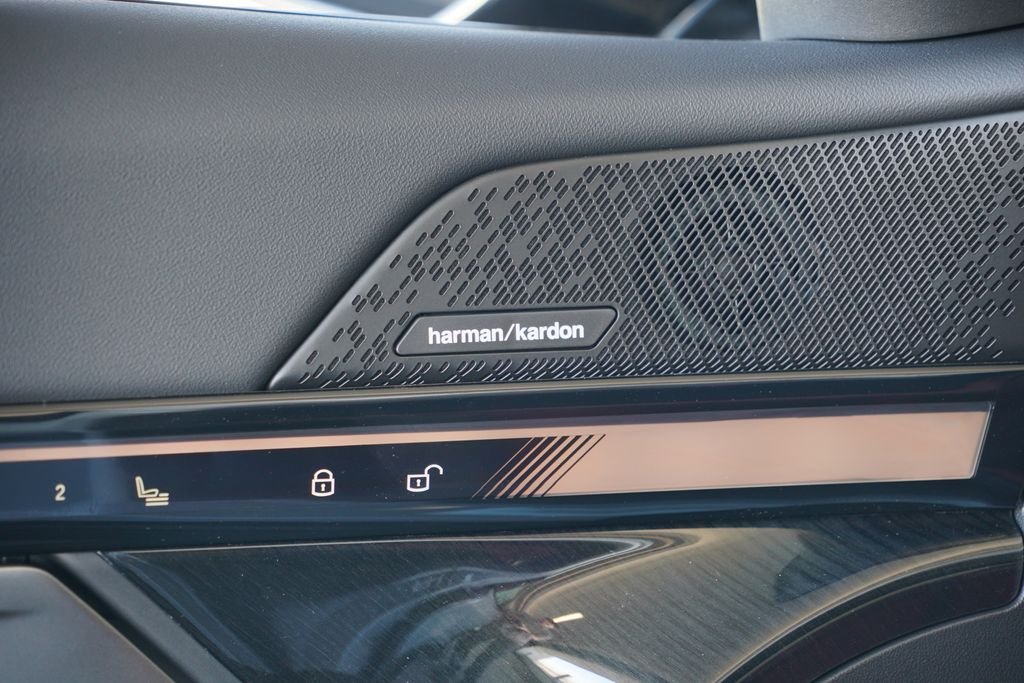 New 2027 Brooklyn Grey Metallic BMW 530i image 12