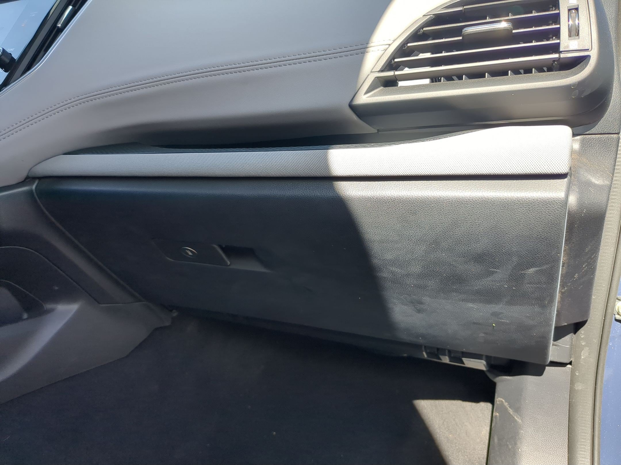 Used 2025 Blue Subaru Premium image 32
