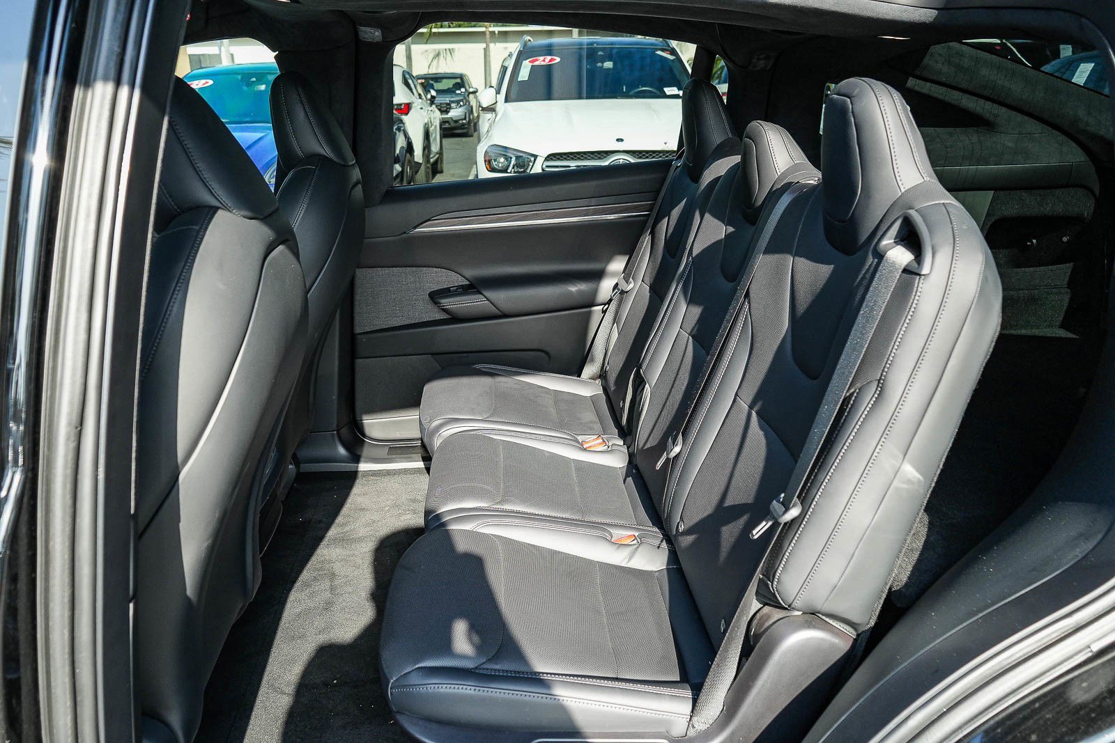 2023 Tesla Model X Long Range - Photo 17