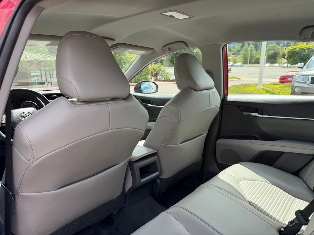 Used 2020 Red Toyota SE image 29