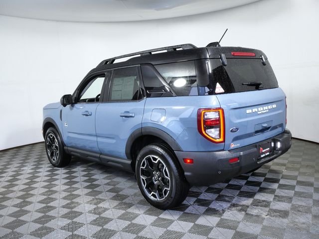 Used 2025 Gray Ford Outer Banks image 6