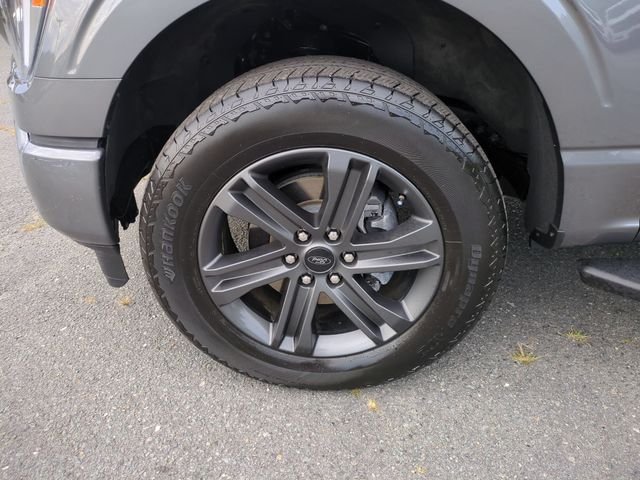 Used 2023 Gray Ford XLT image 10