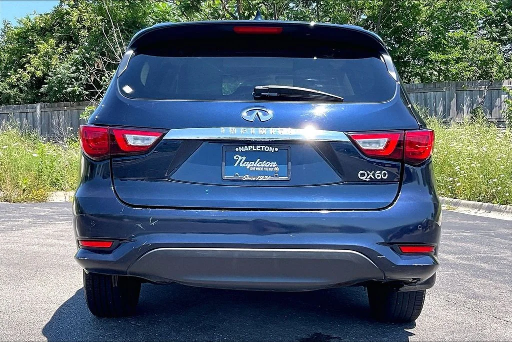 Used 2017 Blue INFINITI Base image 3