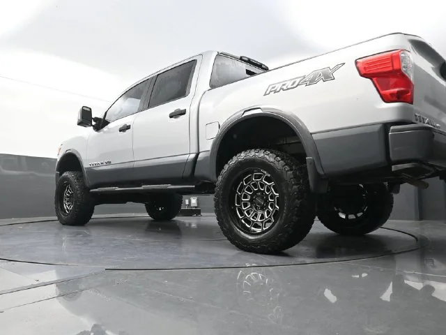 Used 2018 Silver Nissan PRO-4X image 35